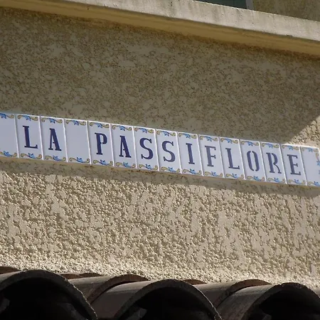 Couette-café La Passiflore D'hote *